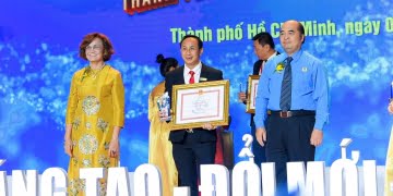 vina chg, nguyễn viết hồng, Doanh nhân tiêu biểu TPHCM 2020