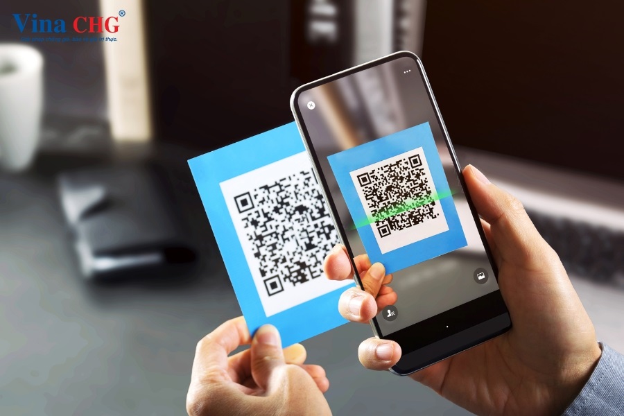 quét qr code bằng điện thoại