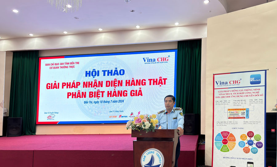 Ông Hồ Thanh Long - Phó trưởng Ban chỉ đạo 389, Cục trưởng Cục Quản lý thị trường tỉnh Bến Tre phát biểu khai mạc hội thảo.