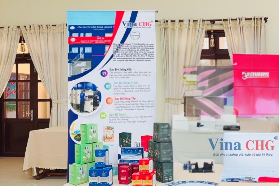 Kích thước Standee thực tế