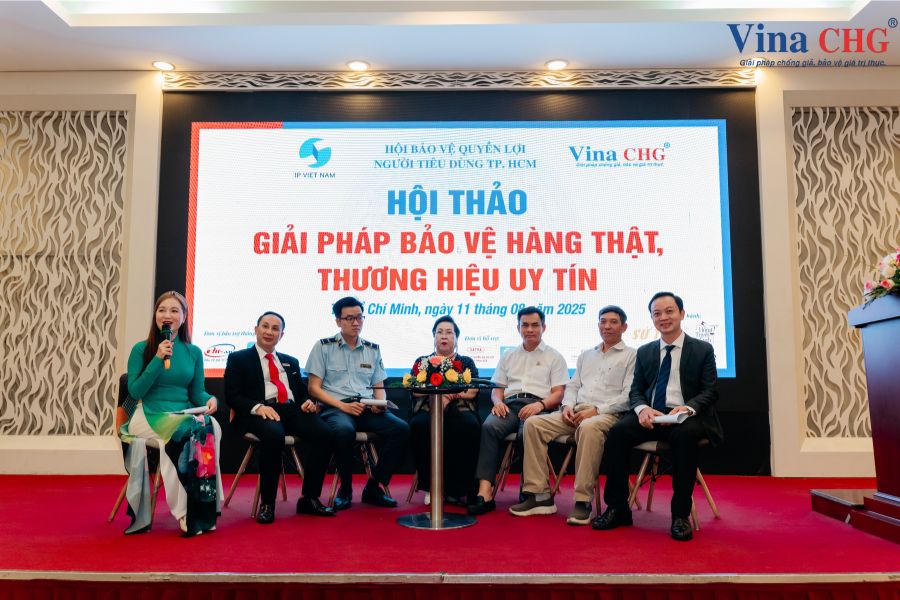 Các đại biểu đại diện cơ quan nhà nước tọa đàm