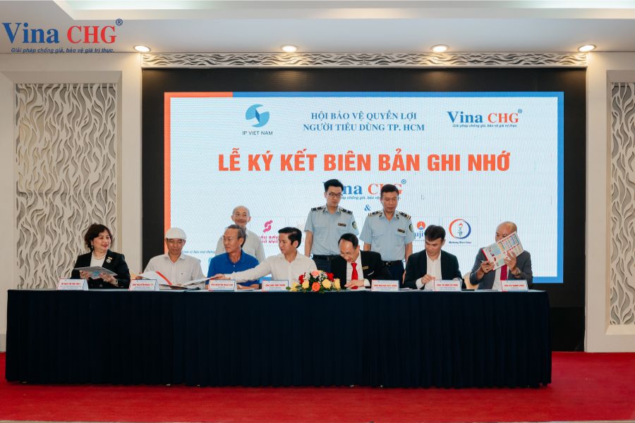 Vina CHG cùng các doanh nghiệp ký kết biên bản ghi nhớ