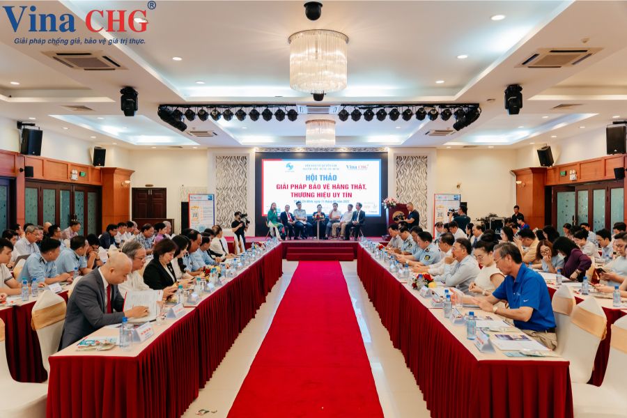 Toàn cảnh hội thảo