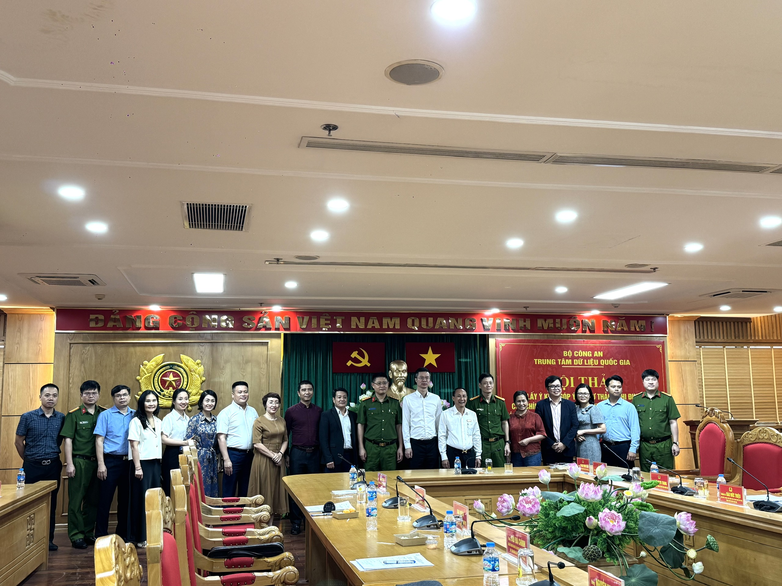 Hình ảnh chung sau buổi góp ý