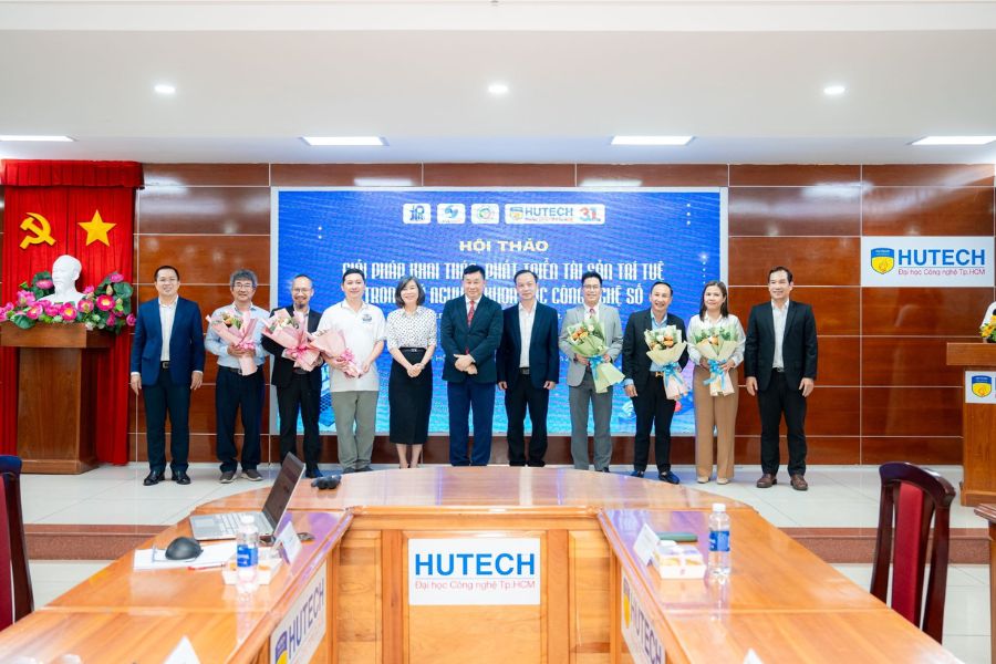 Các đại biểu tại hội thảo khai thác, phát triển tài sản trí tuệ trong kỷ nguyên khoa học công nghệ số