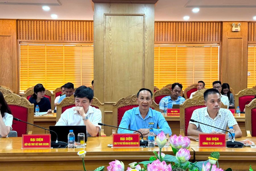 Ông Nguyễn Viết Hồng, Tổng Giám đốc Vina CHG, tại Hội thảo Nền tảng quốc gia về định danh và truy xuất nguồn gốc của Bộ Công an